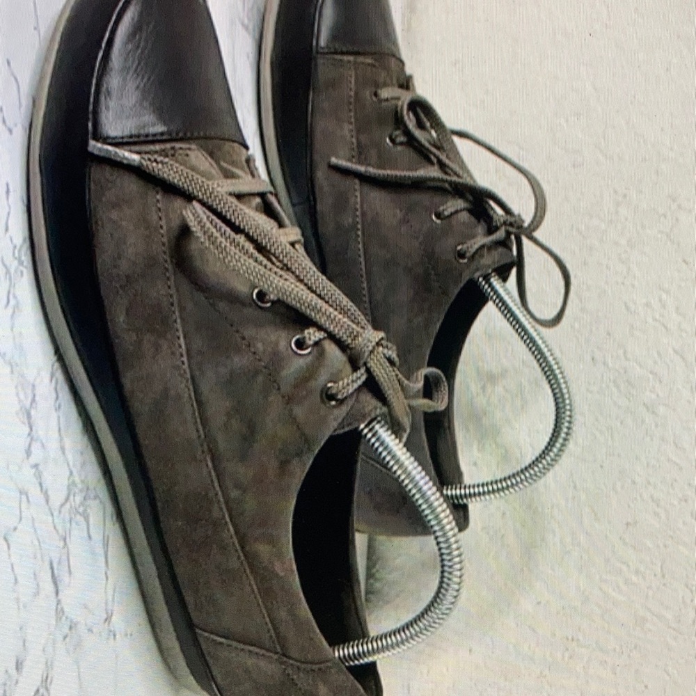 Clarks soft cushion collection women’s sneakers tennis walking shoes